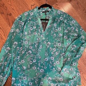 NWT Judith & Charles Leilani crinkled blouse. Size 14. Original retail $350USD.